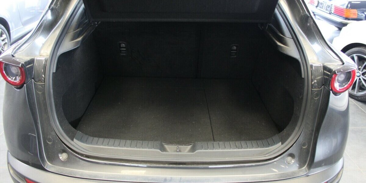 Mazda CX-30 e-SKYACTIV - Drive EXCLUSIVE-LINE 37.610 km 22.980 &euro; Euskirchen 53881