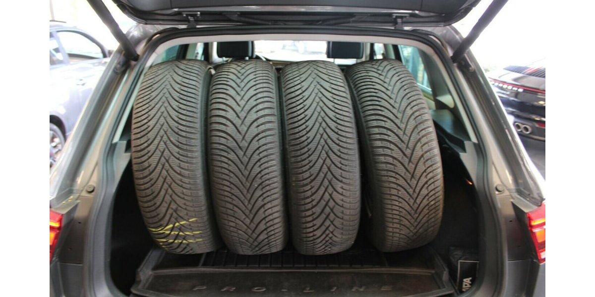 VW Tiguan 2.0 TDI SCR 4Motion BMT DSG Comfortline 151.379 km 19.980 &euro; Euskirchen 53881