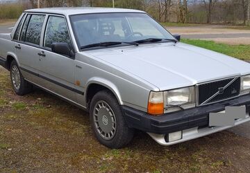 Volvo 740 221.000 km 7.400 &euro; Euskirchen 53881