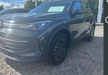 VW Tiguan 10.800 km 38.499 &euro; Erftstadt 50374