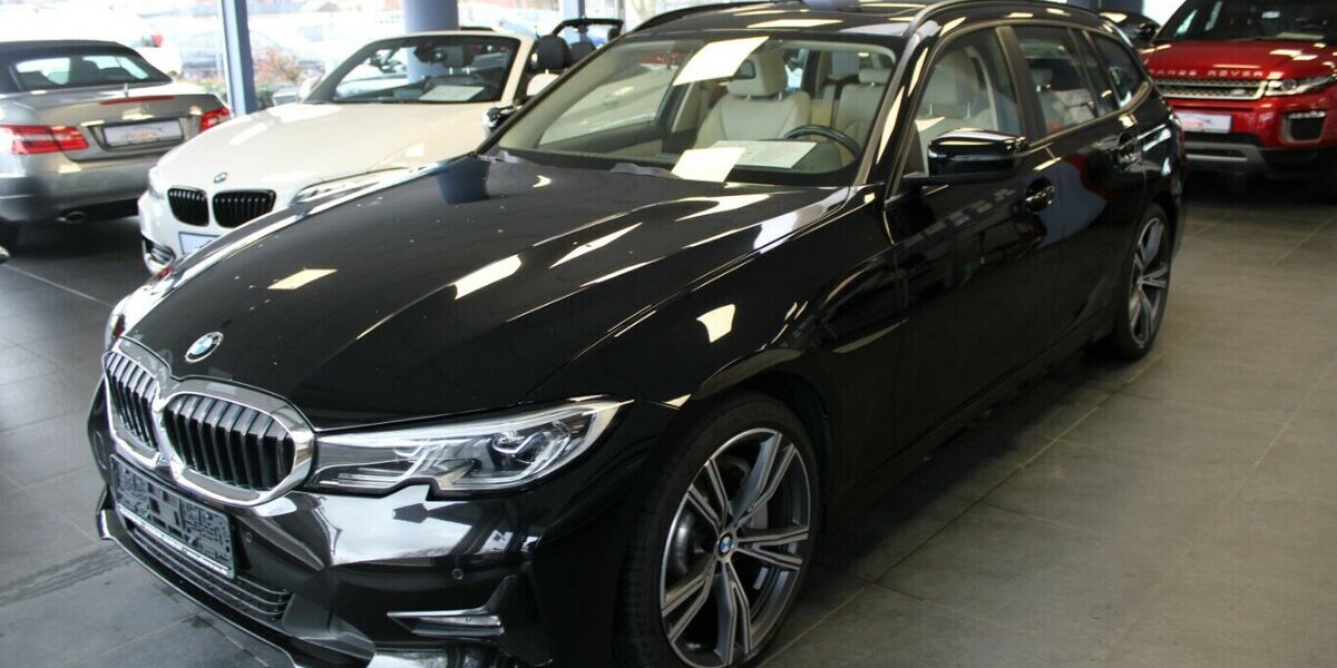 BMW 330 330i xDrive Touring Aut. Advantage 68.255 km 26.980 &euro; Euskirchen 53881