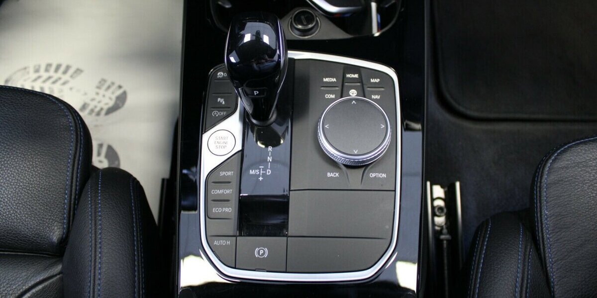 BMW M135 M135i xDrive - Leder - Navi - LED - 77.220 km 27.980 &euro; Euskirchen 53881