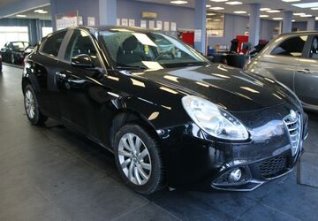 Alfa Romeo Giulietta 119.650 km 10.980 &euro; Euskirchen 53881