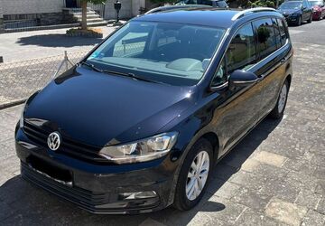 VW Touran 111.950 km 17.000 &euro; Weilerswist 53919