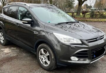 Ford Kuga 131.000 km 9.900 &euro; Niederkassel 53859