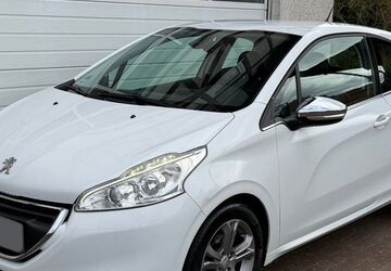Peugeot 208 122.160 km 4.990 &euro; Nideggen 52385