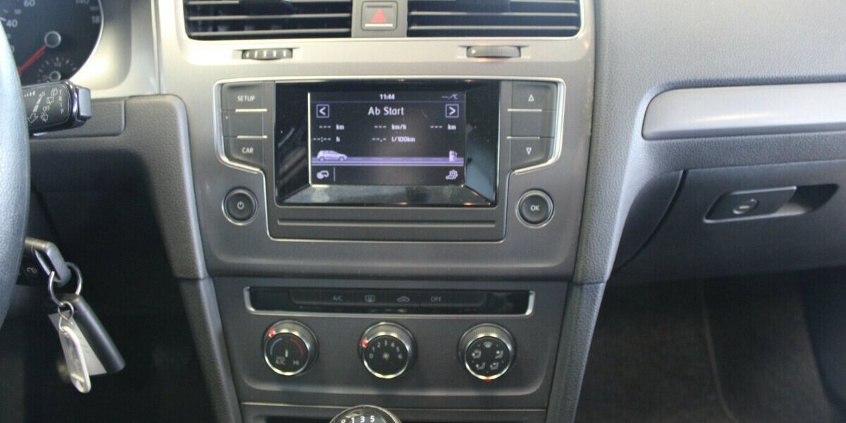 VW Golf 1.2 TSi BMT - Klima - 99.116 km 9.980 &euro; Euskirchen 53881