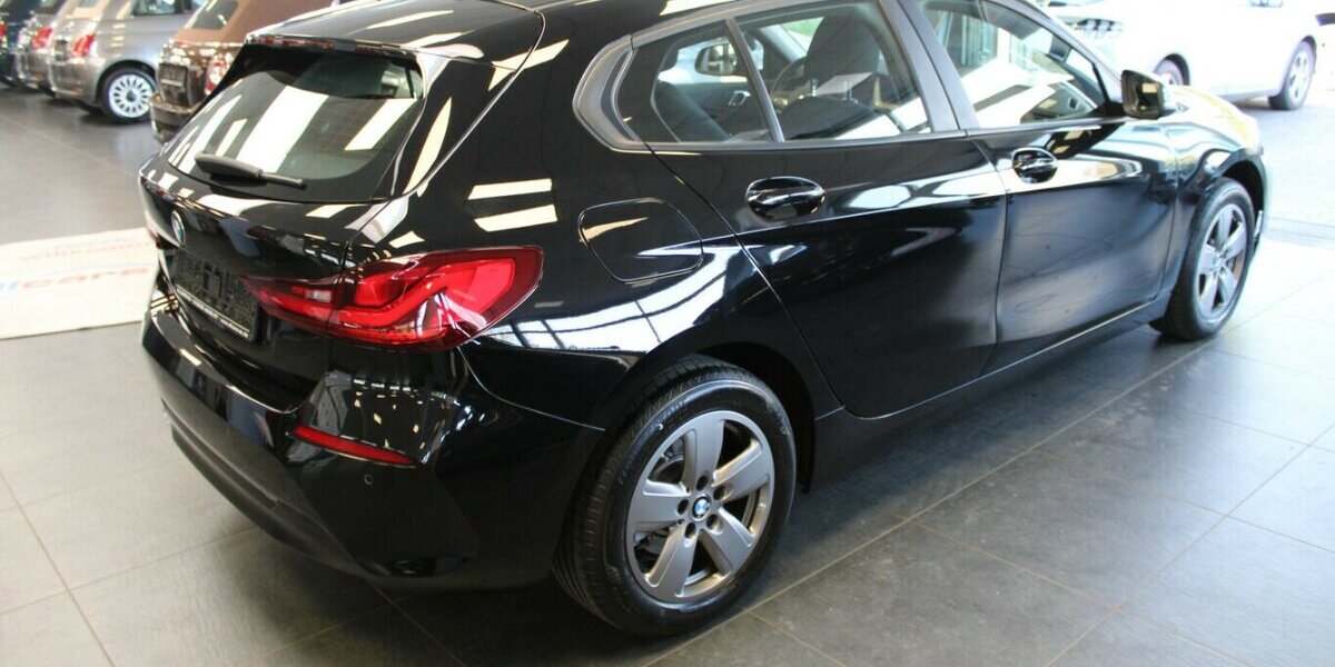 BMW 118 118i Aut. 19.998 km 21.980 &euro; Euskirchen 53881