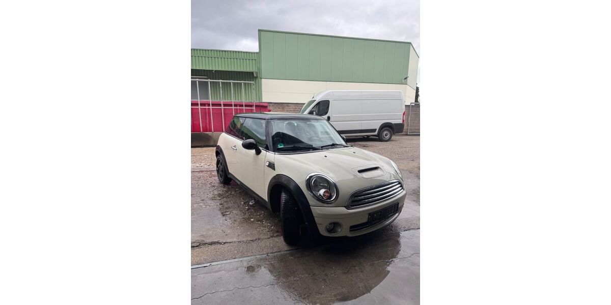 Mini ONE 171.000 km 4.000 &euro; Rheinbach 53359