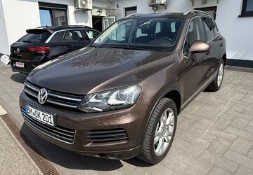 VW Touareg 185.101 km 17.980 &euro; Hürth bei Köln 50354