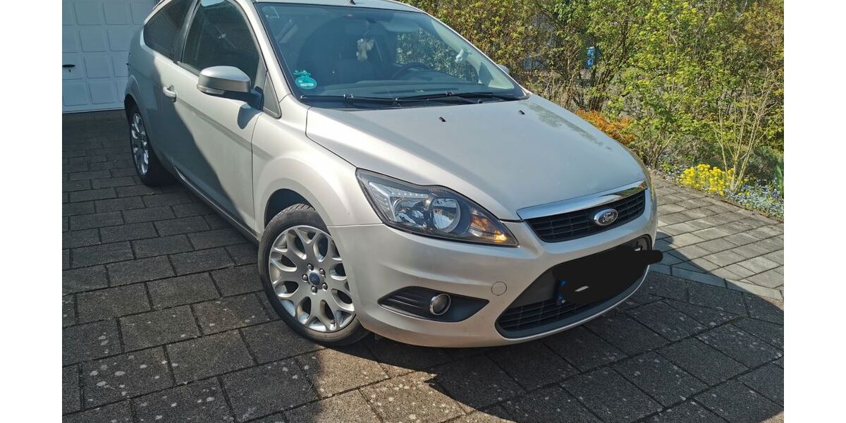 Ford Focus 180.000 km 2.500 &euro; ERFTSTADT 50374