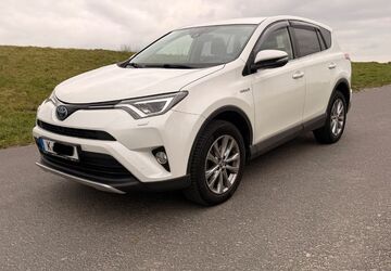 Toyota RAV 4 113.000 km 18.099 &euro; Niederkassel 53859