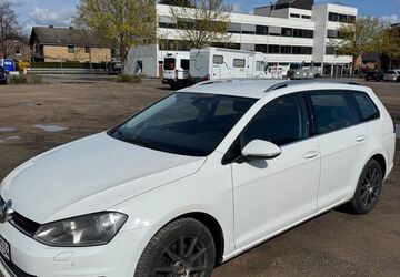 VW Golf 304.000 km 5.100 &euro; Euskirchen 53879