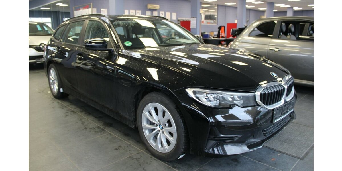 BMW 318 318d Touring Aut. Advantage 97.827 km 22.980 &euro; Euskirchen 53881