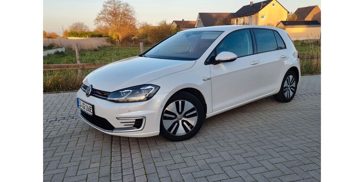 VW Golf 83.000 km 17.000 &euro; Zülpich 53909