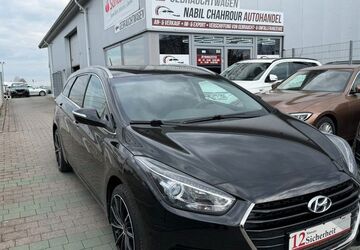 Hyundai i40 104.500 km 8.999 &euro; Rheinbach 53359