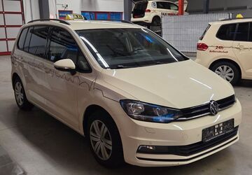 VW Touran 311.073 km 9.480 &euro; Euskirchen 53879