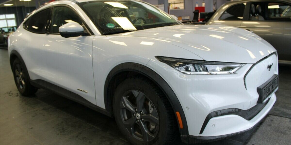 Ford Mustang Mach-E 55.700 km 24.980 &euro; Euskirchen 53881