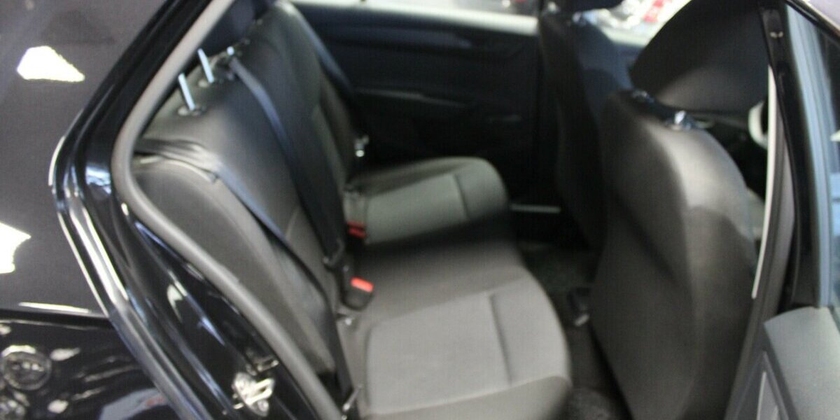 Skoda Fabia 1.0 MPI Cool Edition 84.870 km 8.480 &euro; Euskirchen 53881