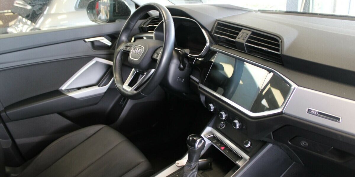 Audi Q3 35 TDI S tronic S Line 104.924 km 22.980 &euro; Euskirchen 53881