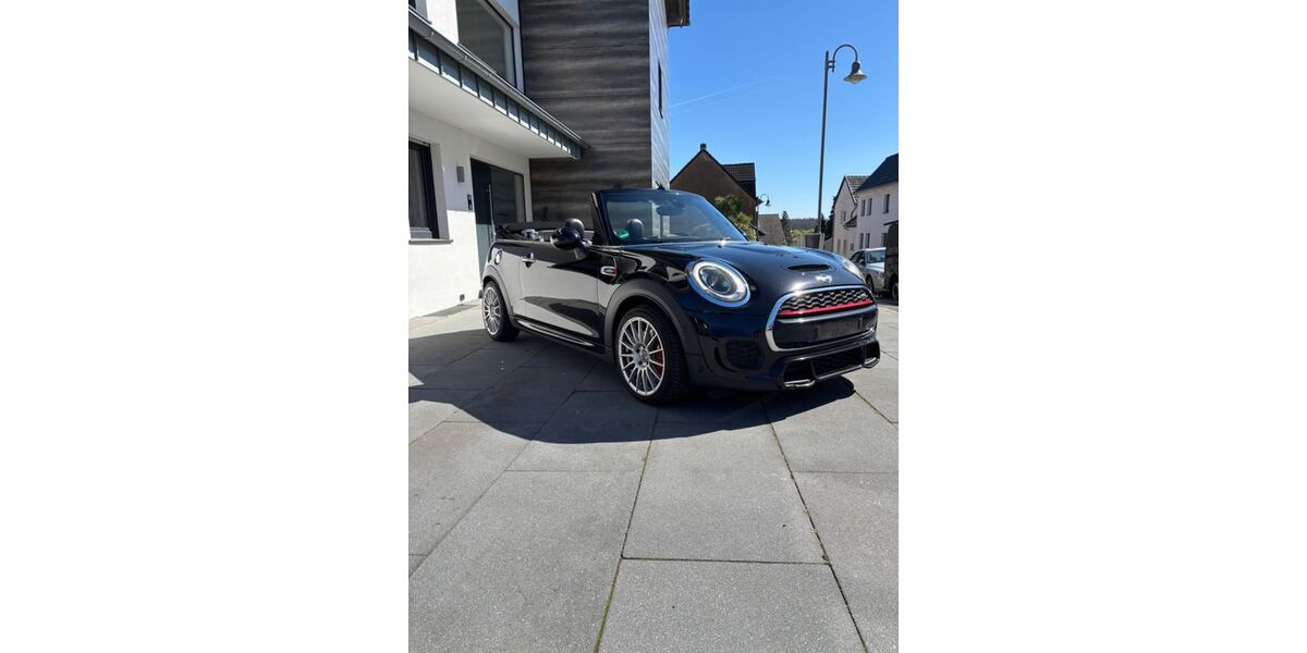Mini John Cooper Works Cabrio 111.000 km 18.490 &euro; Alfter 53347