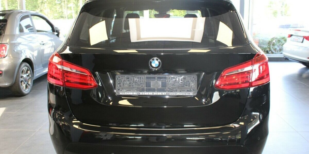 BMW 218 Active Tourer Sport Line 82.216 km 12.980 &euro; Euskirchen 53881
