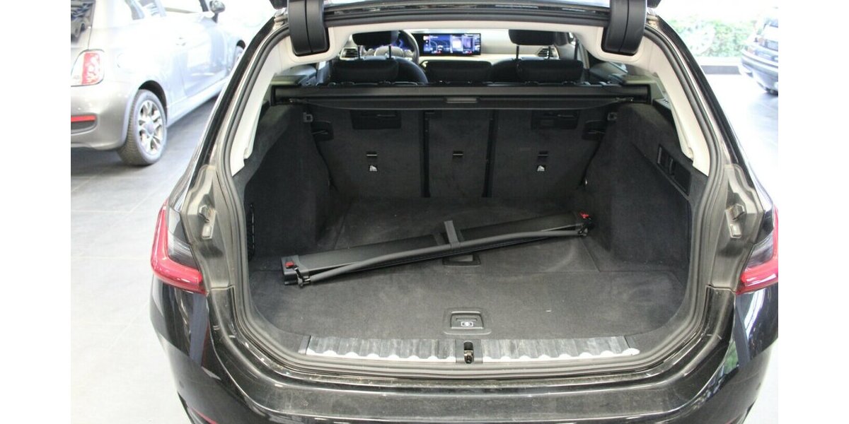 BMW 318 318i Touring Aut. 74.038 km 23.980 &euro; Euskirchen 53881