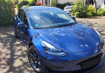 Tesla Model 3 27.150 km 30.900 &euro; Rheinbach 53359