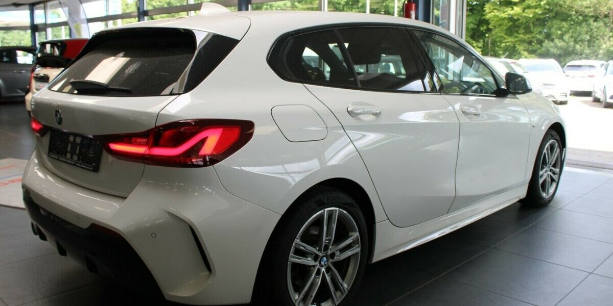 BMW 118 118i - M Sport - Navi - LED - PDC - SHZ - 53.085 km 21.980 &euro; Euskirchen 53881