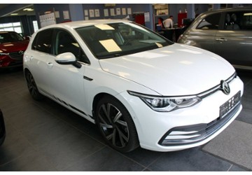 VW Golf VIII 2.0 TSI OPF DSG Style 37.650 km 22.980 &euro; Euskirchen 53881