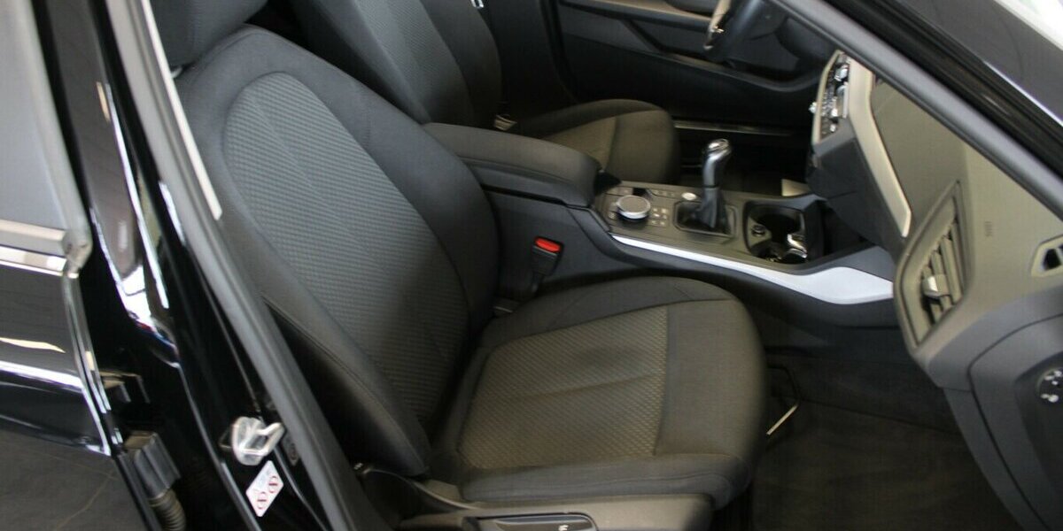 BMW 118 118i Advantage 50.690 km 17.480 &euro; Euskirchen 53881