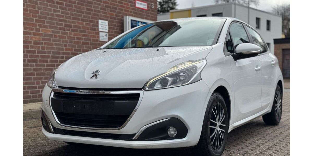 Peugeot 208 101.000 km 5.999 &euro; Düren 52349