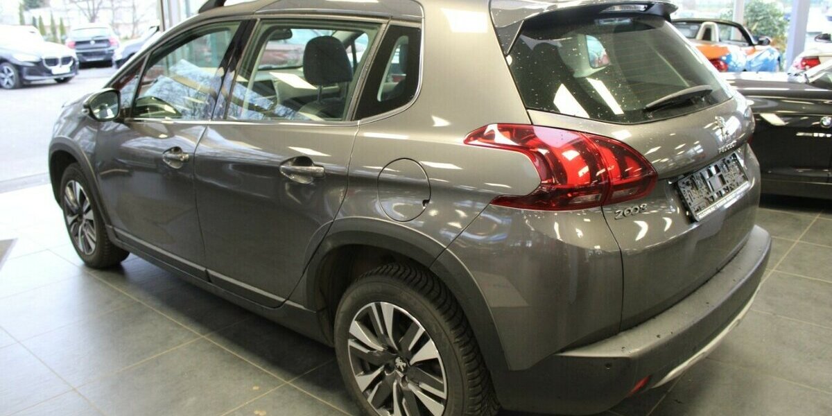 Peugeot 2008 PureTech 110 Allure 103.900 km 9.980 &euro; Euskirchen 53881