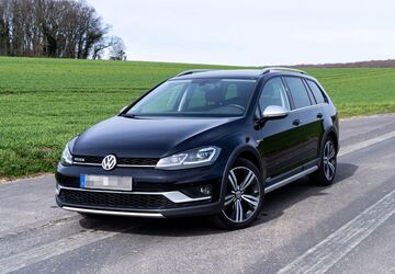 VW Golf 144.000 km 16.900 &euro; Swisttal 53913