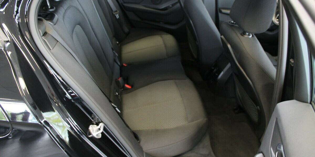 BMW 118 118i Advantage 50.690 km 17.480 &euro; Euskirchen 53881