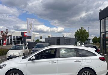 Hyundai i30 67.000 km 14.980 &euro; Erftstadt 50374