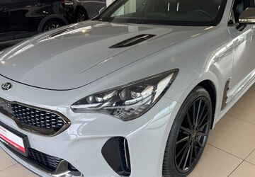 Kia Stinger 82.315 km 30.990 &euro; Brühl 50321