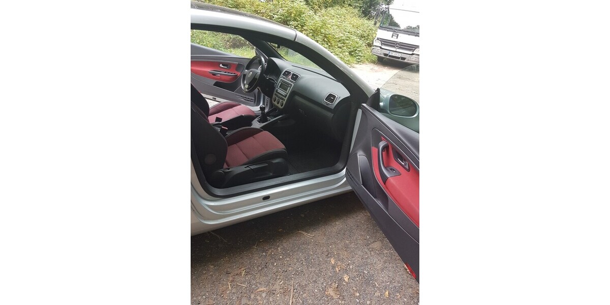 VW Eos 146.225 km 4.300 &euro; Bonn 53111