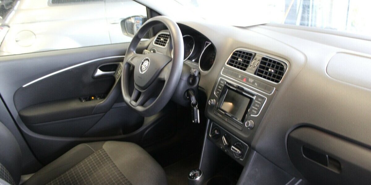 VW Polo 1.0 Comfortline - 1.HAND - 63.370 km 10.980 &euro; Euskirchen 53881