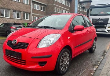 Toyota Yaris 195.348 km 1.998 &euro; Wesseling 50389