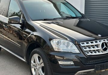 Mercedes-Benz ML 300 165.000 km 14.490 &euro; Rheinbach 53359