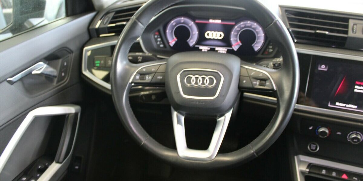 Audi Q3 35 TDI S tronic S Line 104.924 km 22.980 &euro; Euskirchen 53881