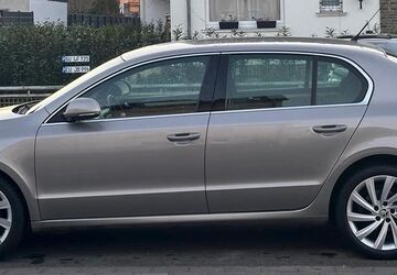 Skoda Superb 187.730 km 6.200 &euro; Euskirchen 53881