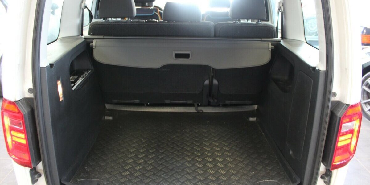 VW Caddy 1.2 TSI - 5-Sitzer - Klima - BT - 92.745 km 13.980 &euro; Euskirchen 53881