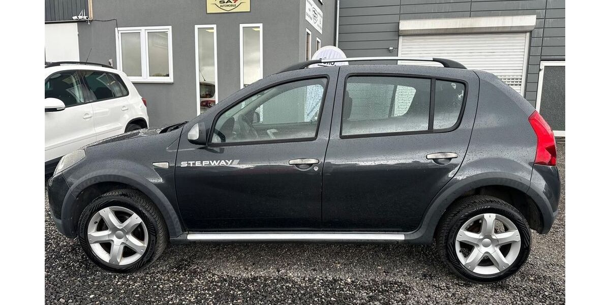 Dacia Sandero 100.000 km 3.890 &euro; Euskirchen 53881