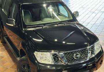 Nissan Pathfinder 94.406 km 29.950 &euro; Bonn 53177