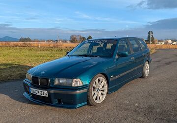 BMW 318 218.000 km 2.600 &euro; Wachtberg 53343