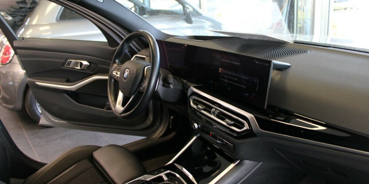 BMW 320 320d Touring Aut. - 1.HAND - 87.460 km 26.980 &euro; Euskirchen 53881