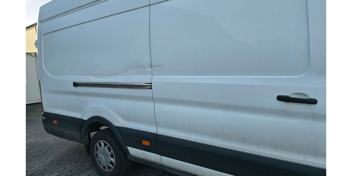 Ford Transit 136.000 km 16.400 &euro; Euskirchen 53879