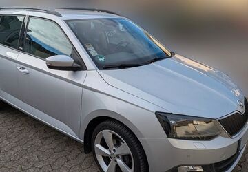 Skoda Fabia 89.000 km 9.900 &euro; Bonn 53225